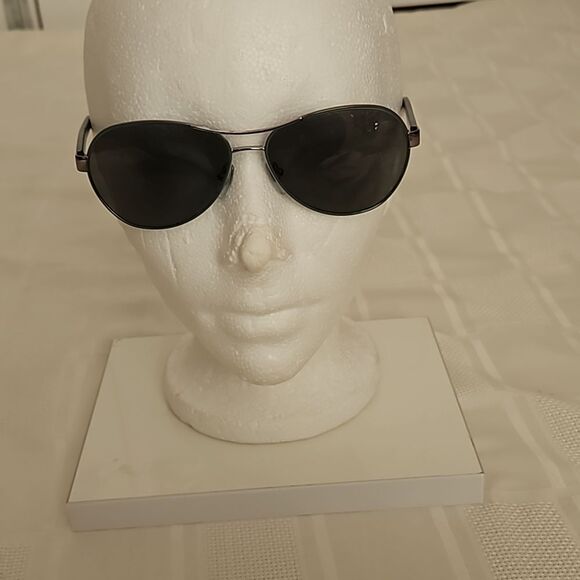 Dkny Women's Sunglasses Brown - Picture 13 of 16